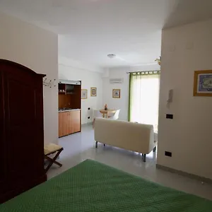 Salina , Trappeto (Sicily) Włochy