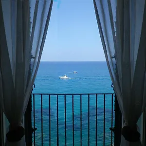 Calypso , Cefalù Włochy