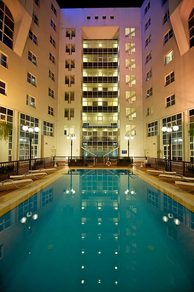 Novotel Firenze Nord Aeroporto Sesto Fiorentino 4*,